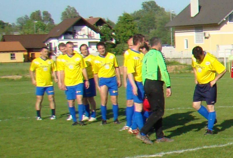 Slika:NK Dragomer 2009 05 11.jpg