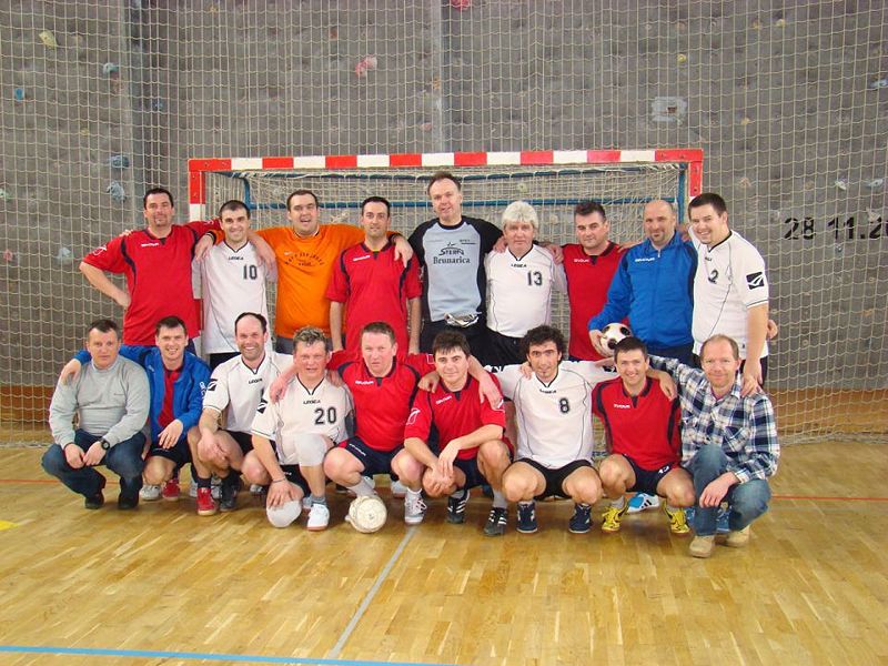 Slika:Veterani Loka 2010 08.jpg