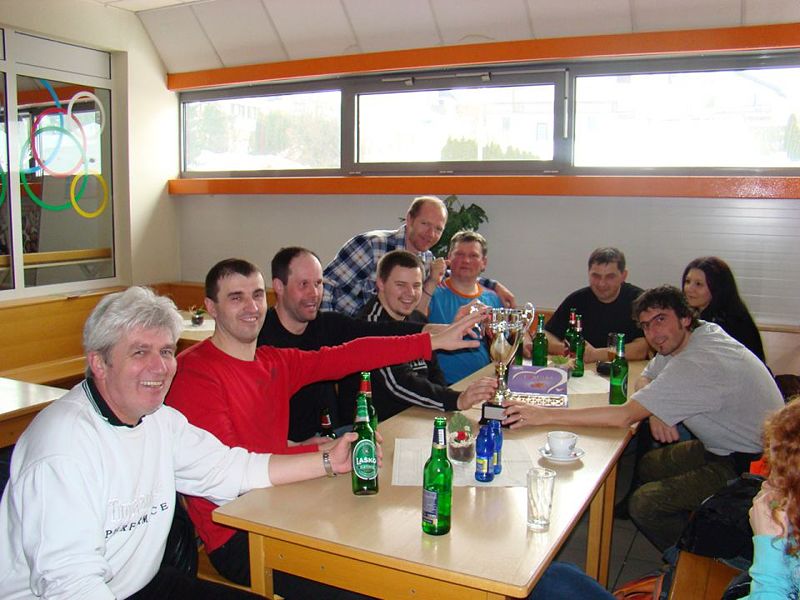 Slika:Veterani Loka 2010 13.jpg