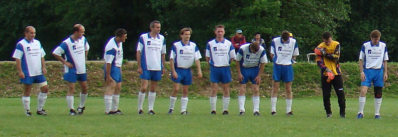 Slika:NK Zelezniki 2009 06 06-2.jpg